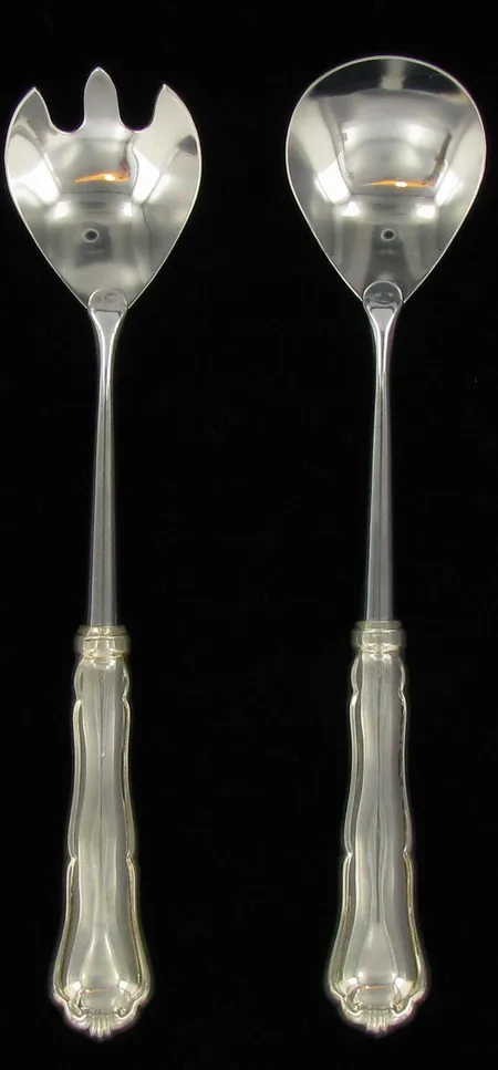 Hopeiset salaattiottimet, kaivertamattomia, Chippendale, 830br, paino 121,8g Vikt: 121,8 g