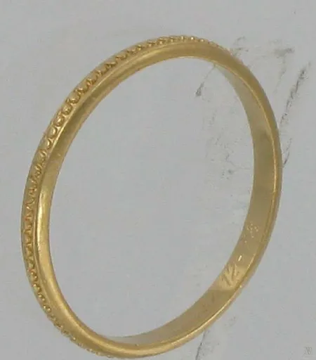 Sormus, Kalevala Koru, kaiverrettu, koko 18½, 585, paino 1,8g Vikt: 1,8 g