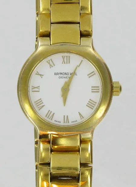 Naisten rannekello Raymond Weil quartz, paristo loppu, hihnan maksimi pituus 18cm