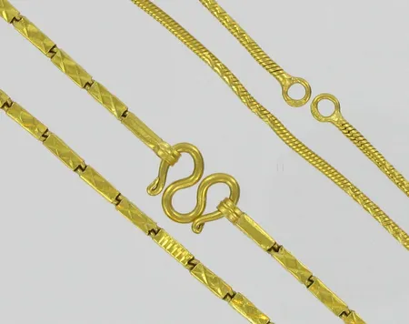 2 Kaulaketjua viallisia, 965, paino 29,7g Vikt: 29,7 g