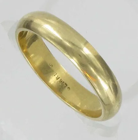 Sileä sormus, kaivertamaton, koko 20½, 585, paino 6,9g Vikt: 6,9 g