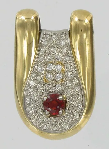 Granaattiriipus timanteilla 50xn.0.01ct-n.0.03ct, 750br, paino 13,3g Vikt: 13,3 g