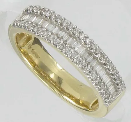 Timanttisormus 44xn.0,005ct 28xn.0,01ct baguette, kaivertamaton, koko 18,  585, paino 5,0g Vikt: 5   g