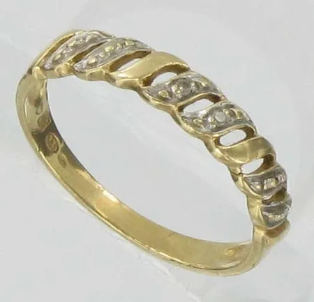 Timanttisormus 2xn.0.005ct, kaivertamaton, koko 16½, 585, paino 1,5g Vikt: 1,5 g