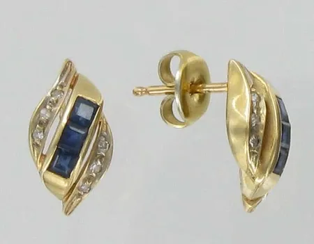 Sinisafiirikorvakorut timanteilla 12xn.0.005ct, 585br, 2,2g Vikt: 2,2 g