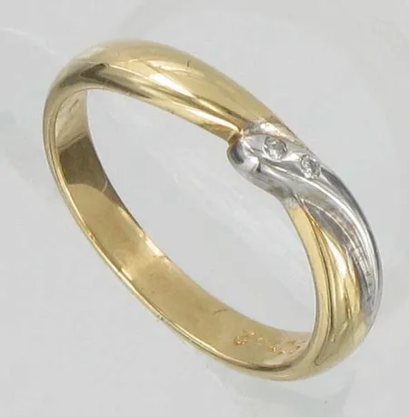 Timanttisormus 2xn.0.005ct, kaivertamaton, koko 17¾, 585, paino 3,8g Vikt: 3,8 g