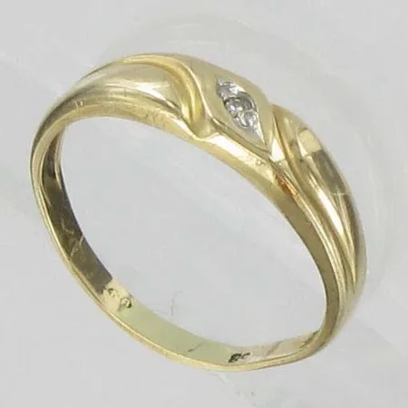 Timanttisormus 1xn.0.005ct, kaivertamaton, koko 14¼, vääntynyt, 585, paino 1,0g Vikt: 1   g