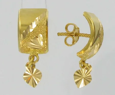 Korvakorut, 833, paino 2,8g