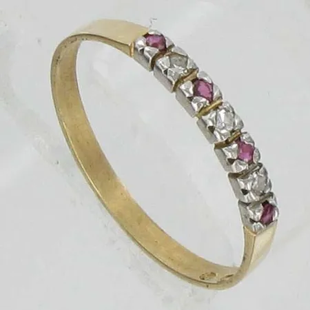 Kivisormus timanteilla 3xn.0.005ct, kaivertamaton, koko 17¼, 585br, paino 1,2g Vikt: 1,2 g