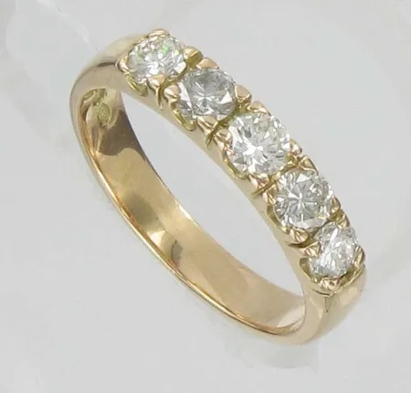Timanttisormus 5xn.0.15ct, kaivertamaton, koko 18, 585, paino 4,1g Vikt: 4,1 g