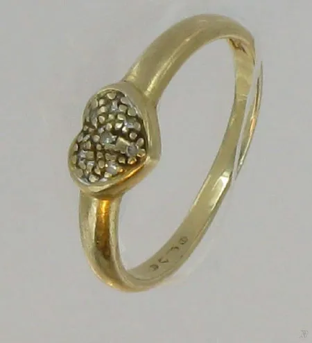 Sydänsormus timanteilla 7xn.0,005ct, viallinen, 585, paino 2,0g Vikt: 2   g