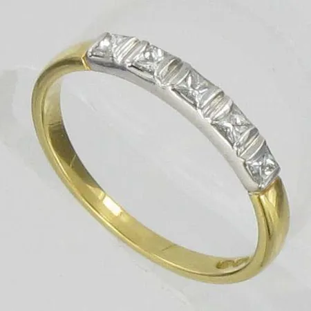 Timanttisormus 5xn.0.05ct princess, kaivertamaton, koko 17, 750, paino 2,1g Vikt: 2,1 g