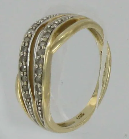 Timanttisormus 17xn.0,005ct, kaivertamaton, koko 16½, 585, paino 3,2g Vikt: 3,2 g