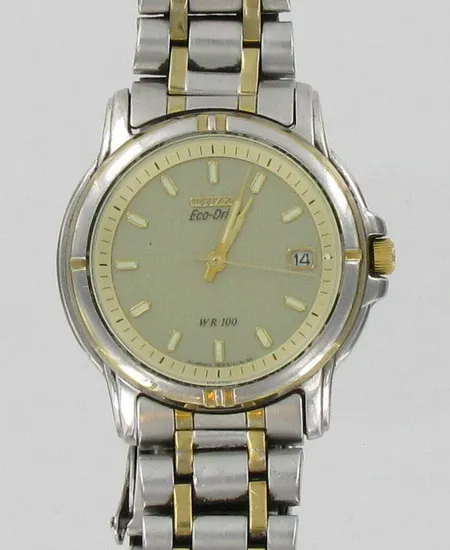 Miesten teräsrannekello Citizen Eco-Drive W.R 100, kulunut, lasissa naarmuja