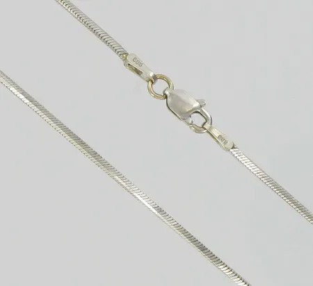Kaulaketju, pituus 42,5cm, 585vk, paino 6,2g Vikt: 6,2 g
