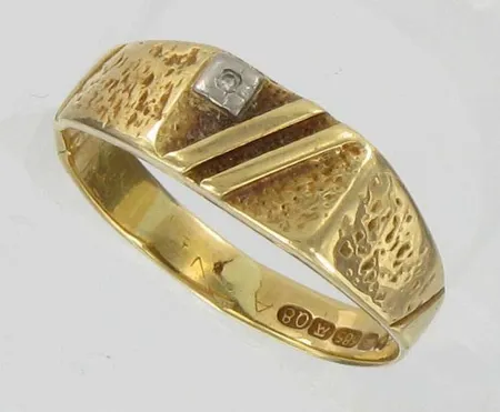Kantasormus timantilla 1xn.0,005ct, viallinen, 585, paino 3,7g Vikt: 3,7 g