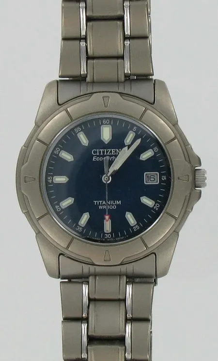Miesten rannekello Citizen Eco-Drive titanium w.r.100