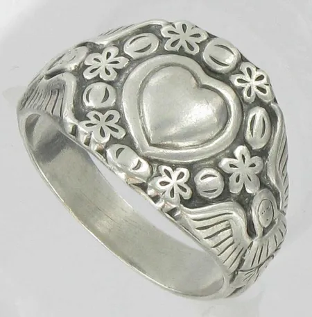Sormus, Kalevala Koru, 925